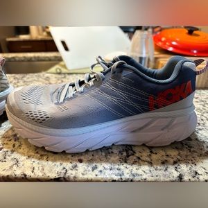 Hoka One One Clifton 6